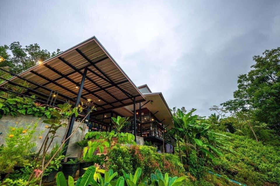 Baanhatsompaen homestay Ranong Exterior foto
