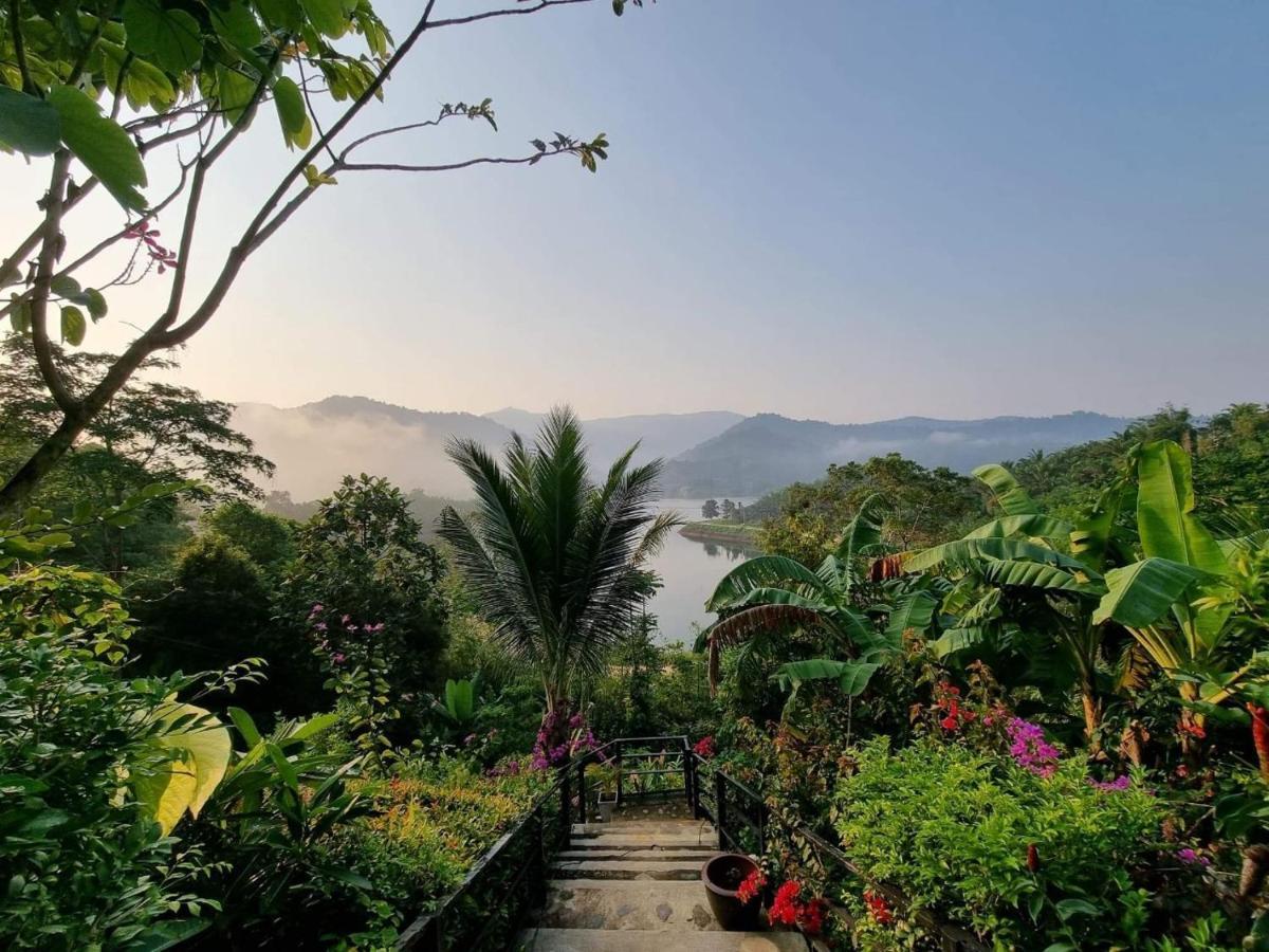 Baanhatsompaen homestay Ranong Exterior foto