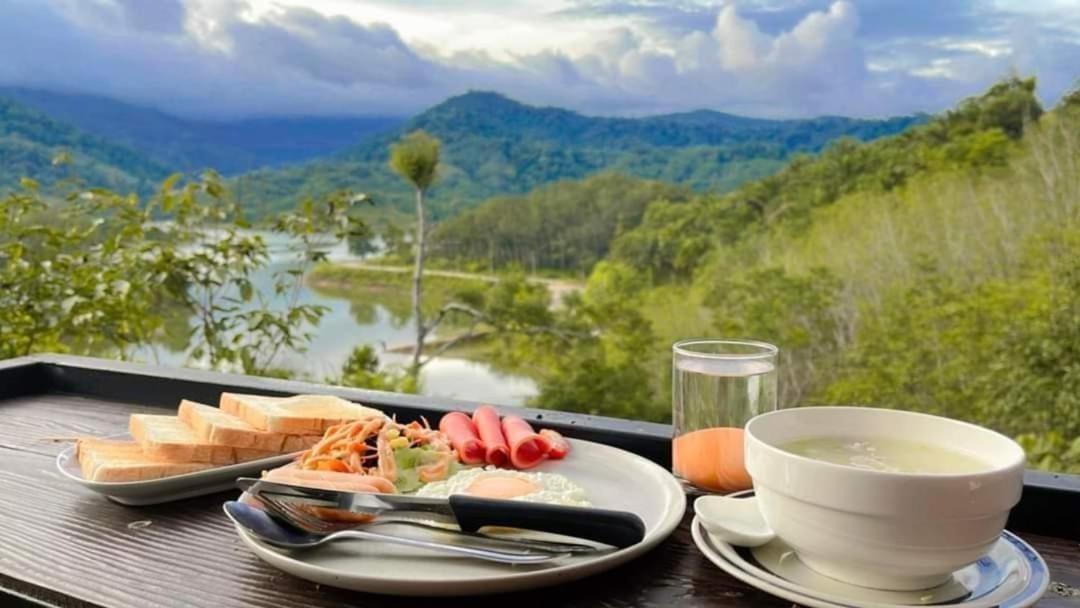 Baanhatsompaen homestay Ranong Exterior foto