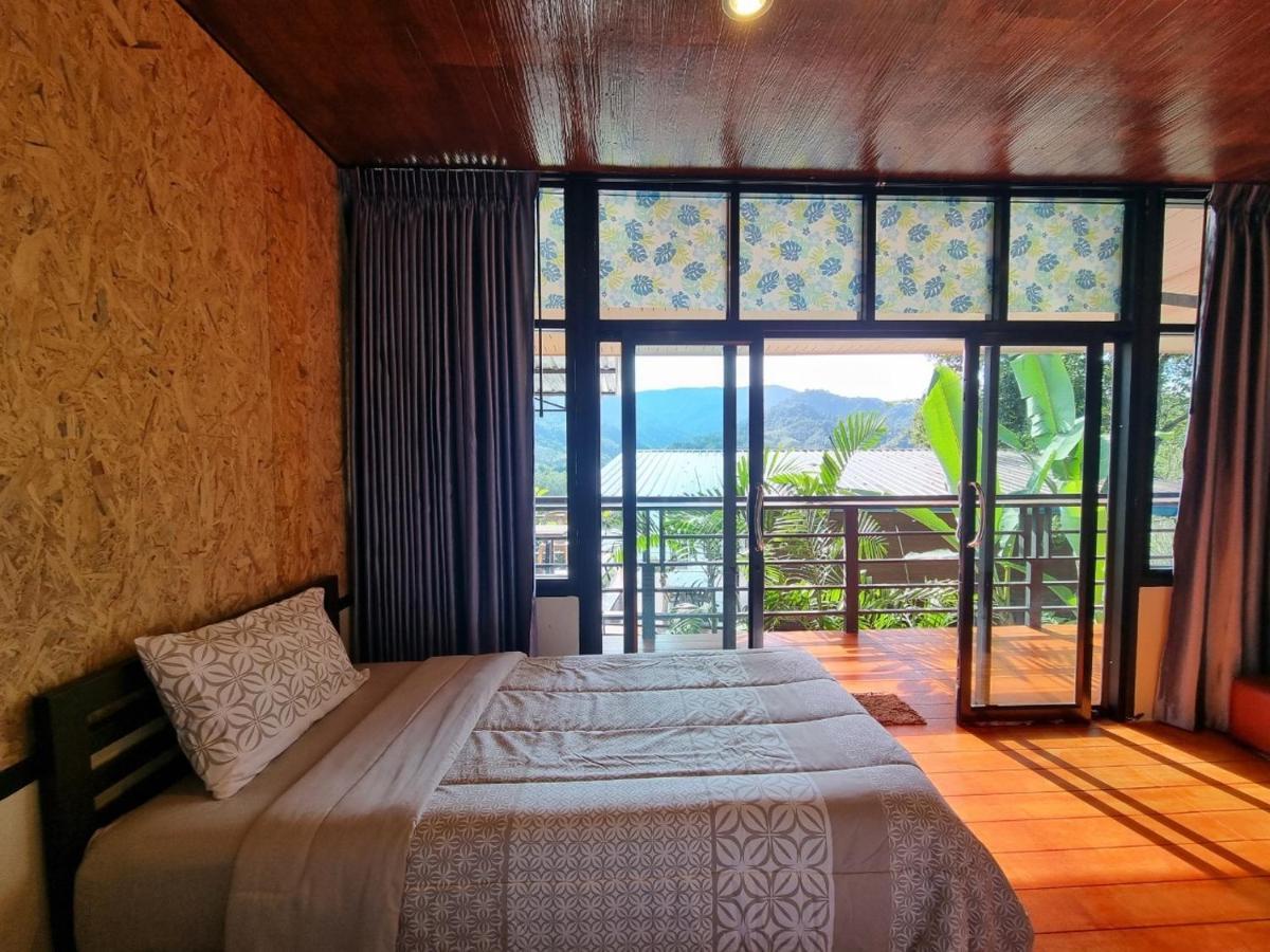 Baanhatsompaen homestay Ranong Exterior foto