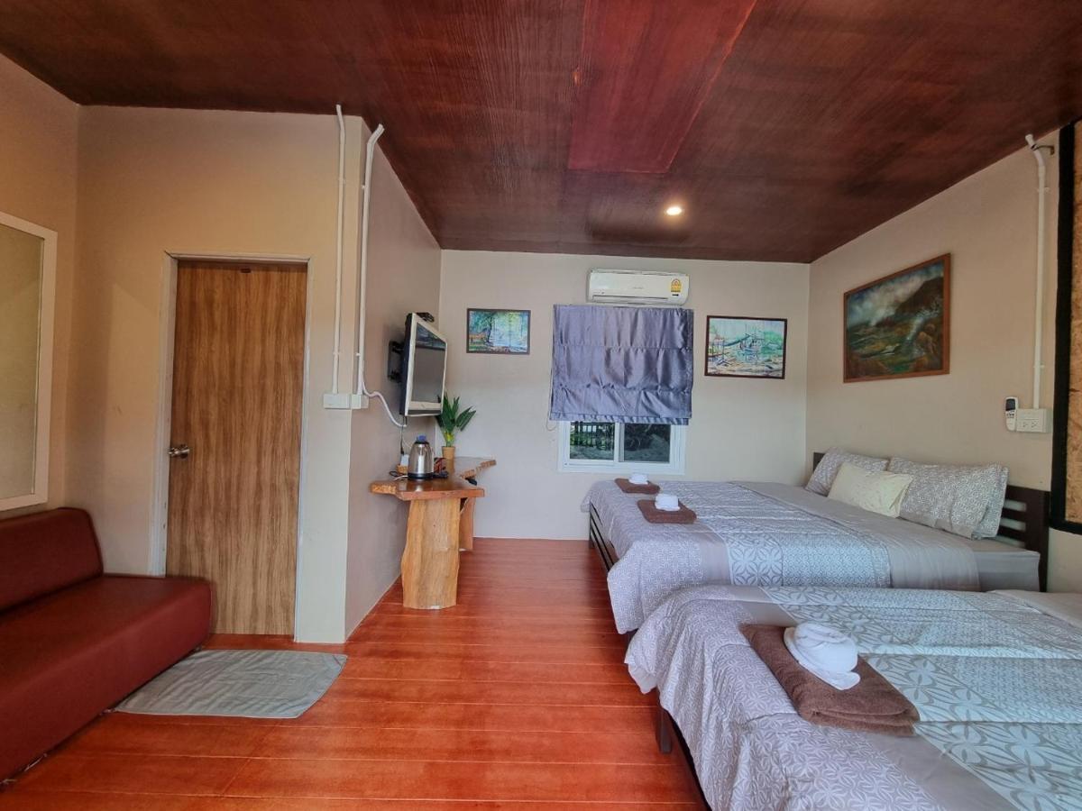 Baanhatsompaen homestay Ranong Exterior foto